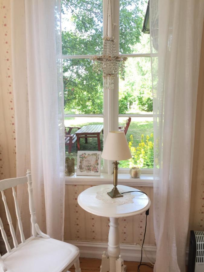 Karlstugan Cottage Vimmerby Extérieur photo