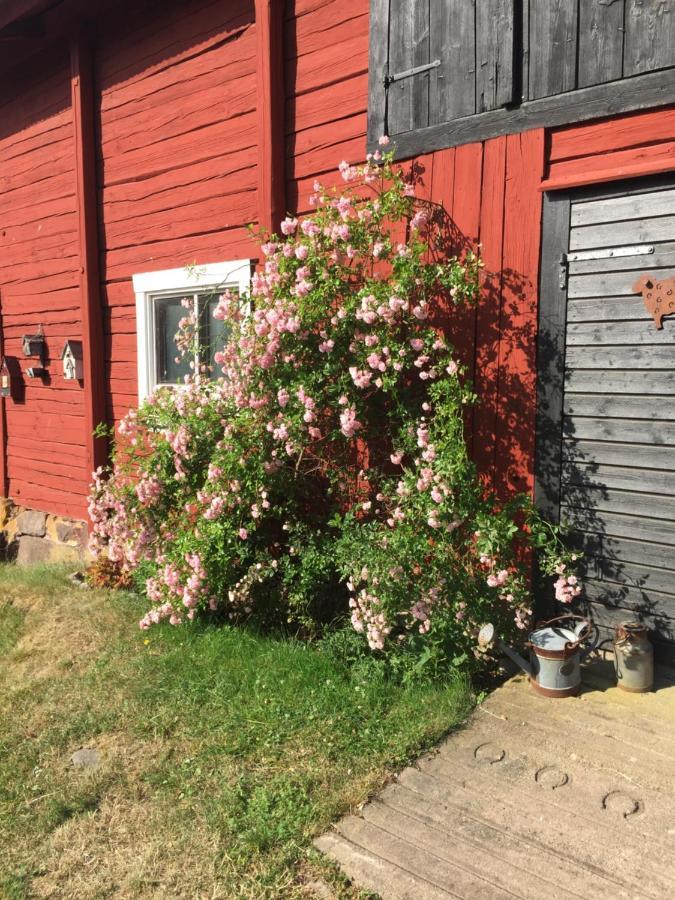 Karlstugan Cottage Vimmerby Extérieur photo